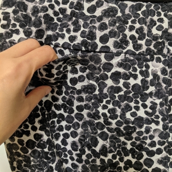 ✨4 for $20✨ H&M Spotted Skinny Stretchy Pants Black White 10 Work Office Preppy - Picture 6 of 9